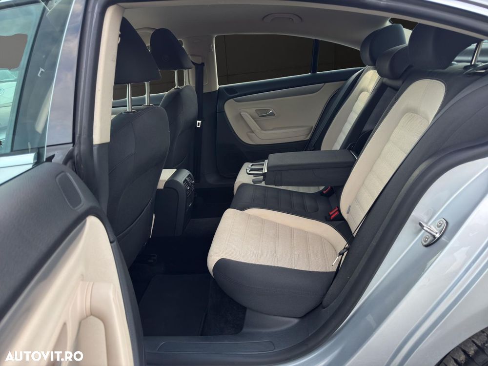 Volkswagen Passat CC - 8