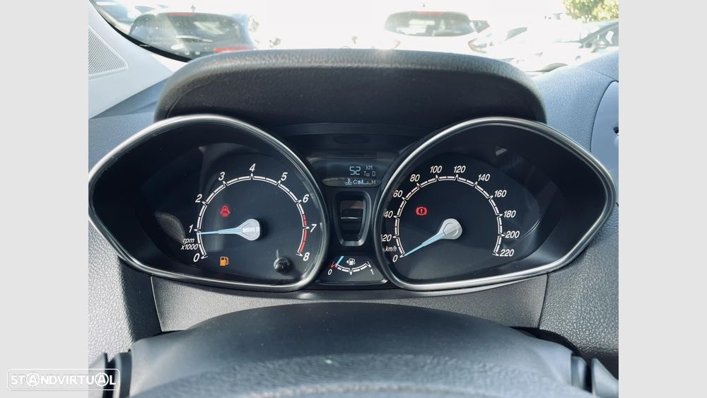 Ford Tourneo Courier 1.0 EcoBoost Titanium - 9