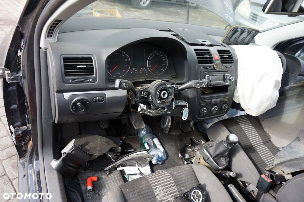 VOLKSWAGEN GOLF V 5D HB 2008 LC9Z 1.4 TSI CAXA 122KM JPG CZARNY na części - 10