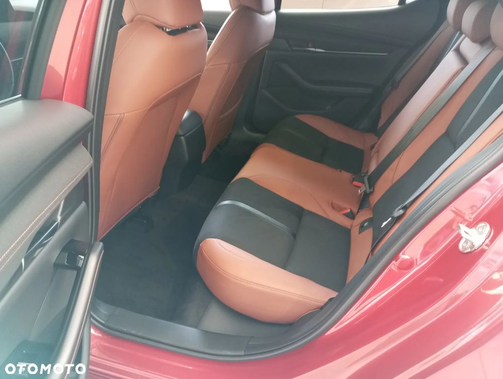 Mazda 3 - 5