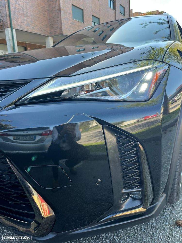Lexus UX 250h F Sport - 2