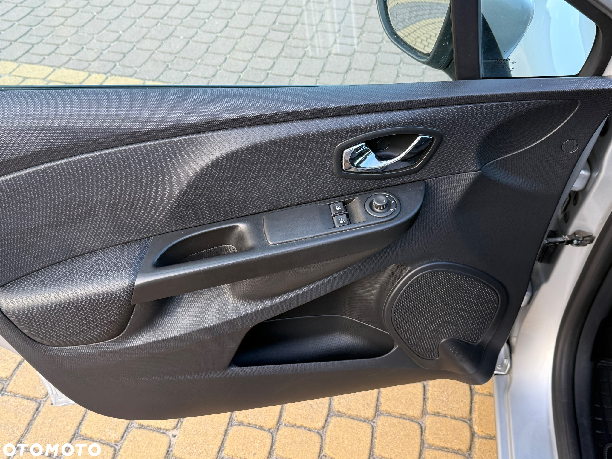 Renault Clio - 8