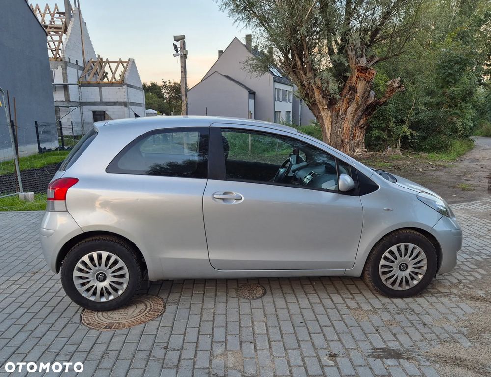 Toyota Yaris 1.33 Luna - 6