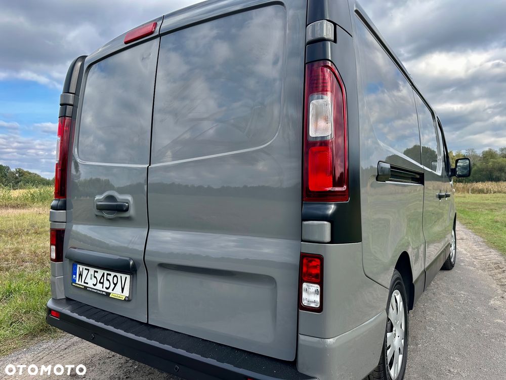 Opel Vivaro - 10