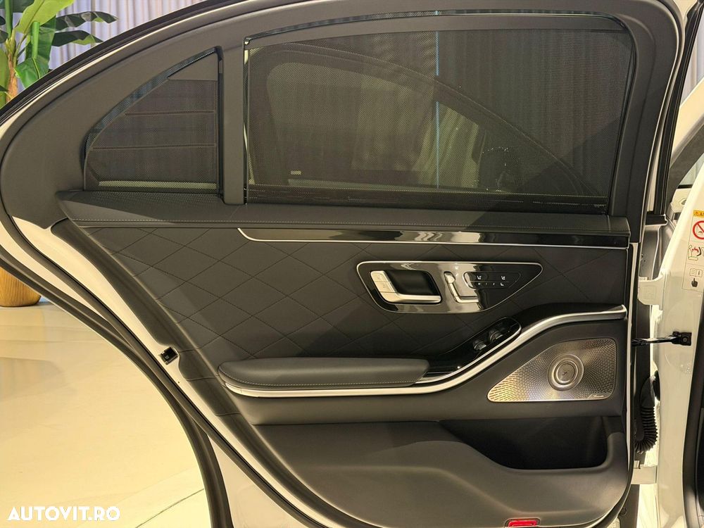 Mercedes-Benz S - 30