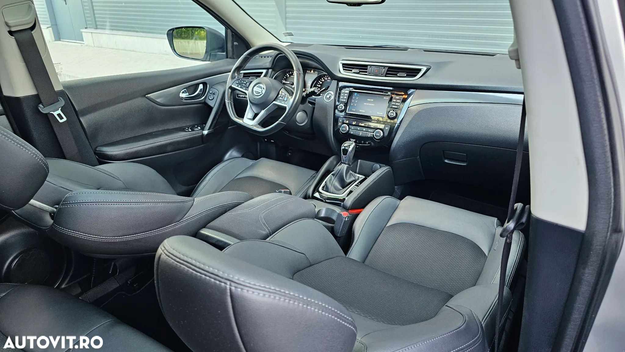 Nissan Qashqai 1.6 DCI Start/Stop X-TRONIC Tekna - 8