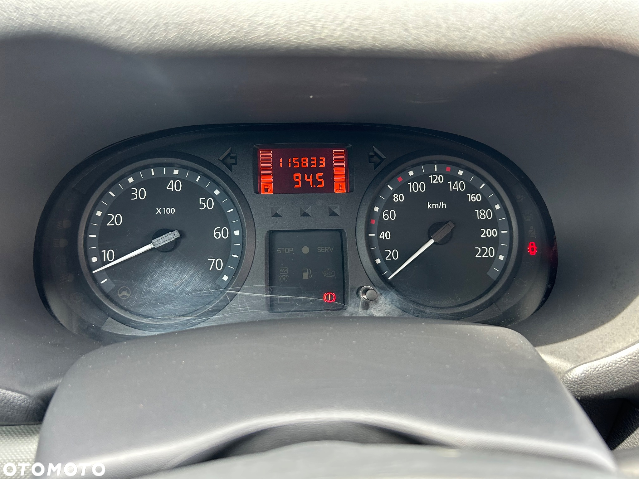 Renault Clio 1.2 16V Campus - 14