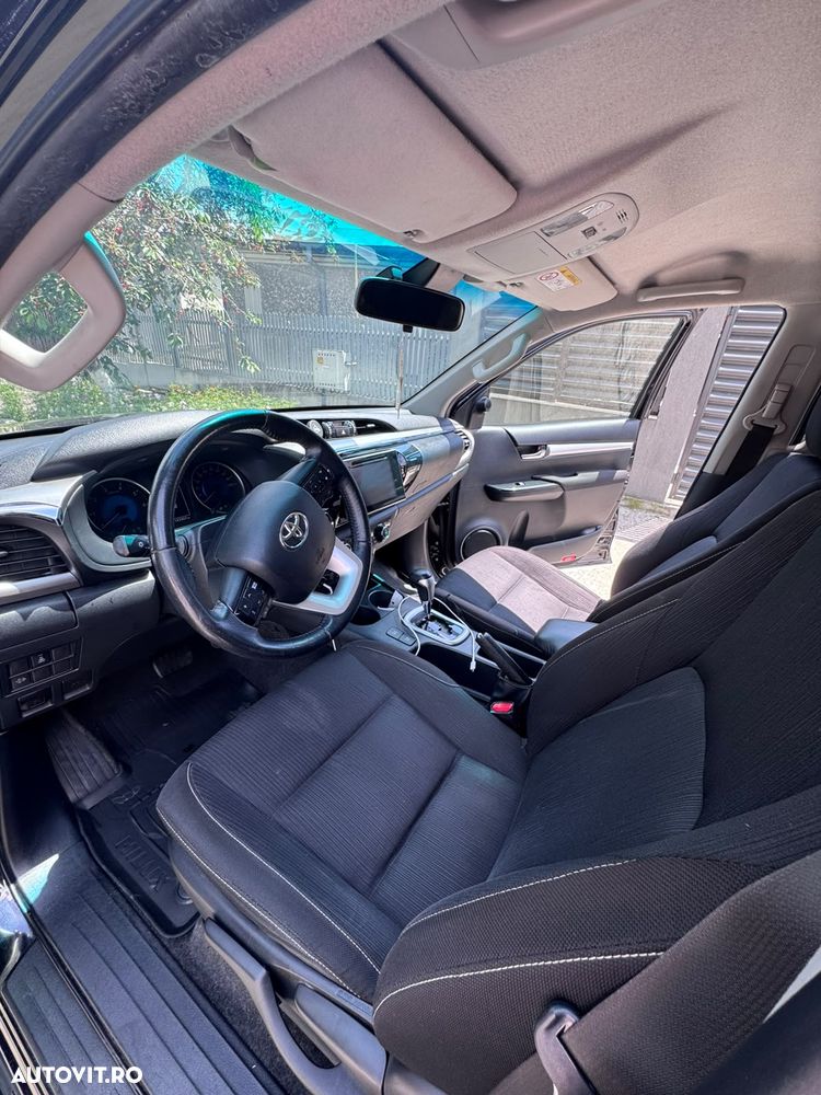 Toyota Hilux 4x4 Double Cab A/T Invincible - 5