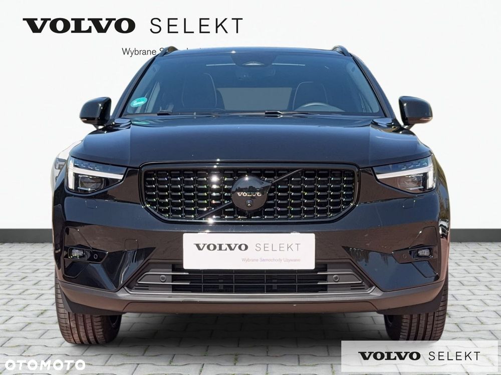 Volvo XC 40 B4 B DKG Ultra Black Edition - 3