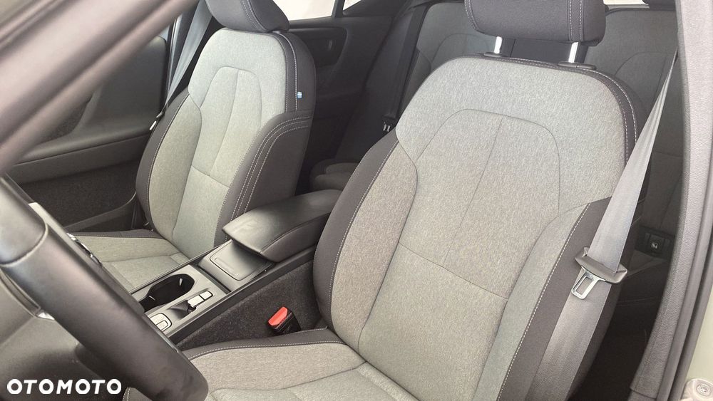 Volvo XC 40 T2 Core - 17