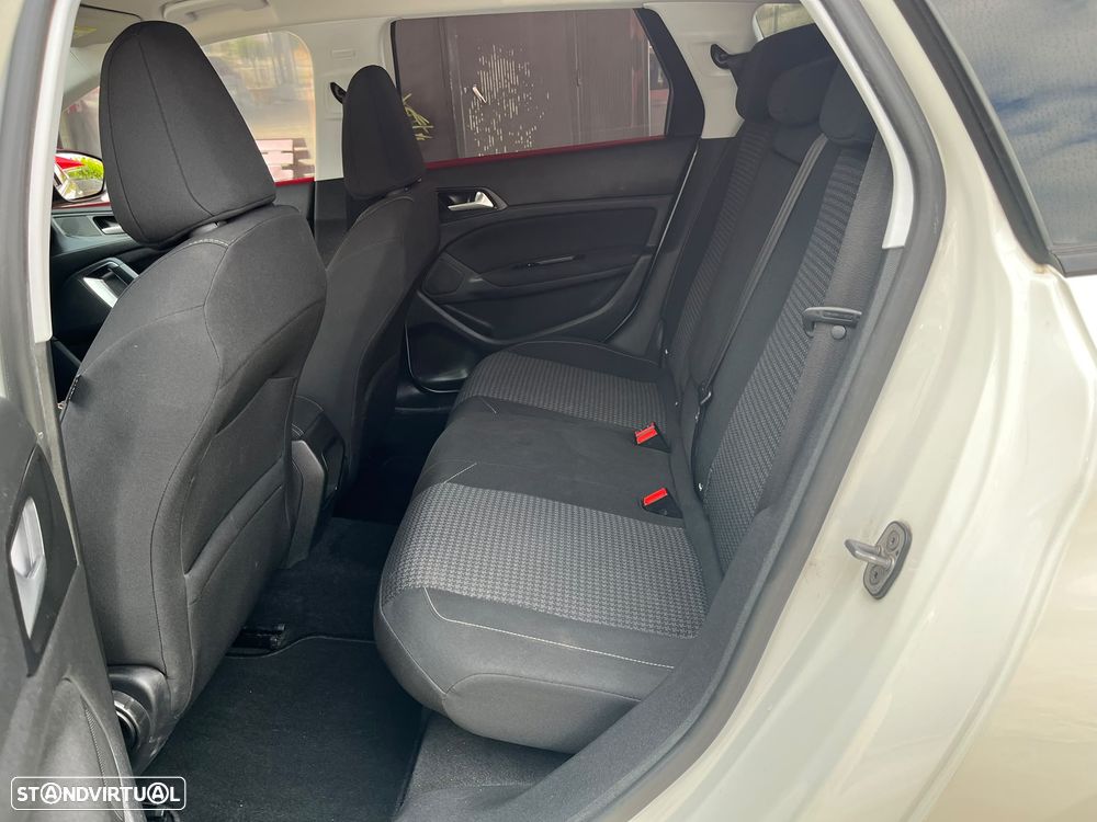 Peugeot 308 SW 1.6 BlueHDi Style - 12