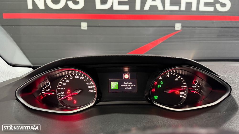 Peugeot 308 SW BlueHDi 130 Stop & Start Allure - 18