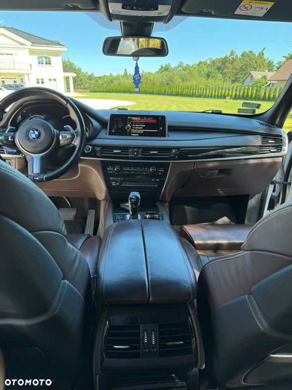 BMW X5 M M50d - 8