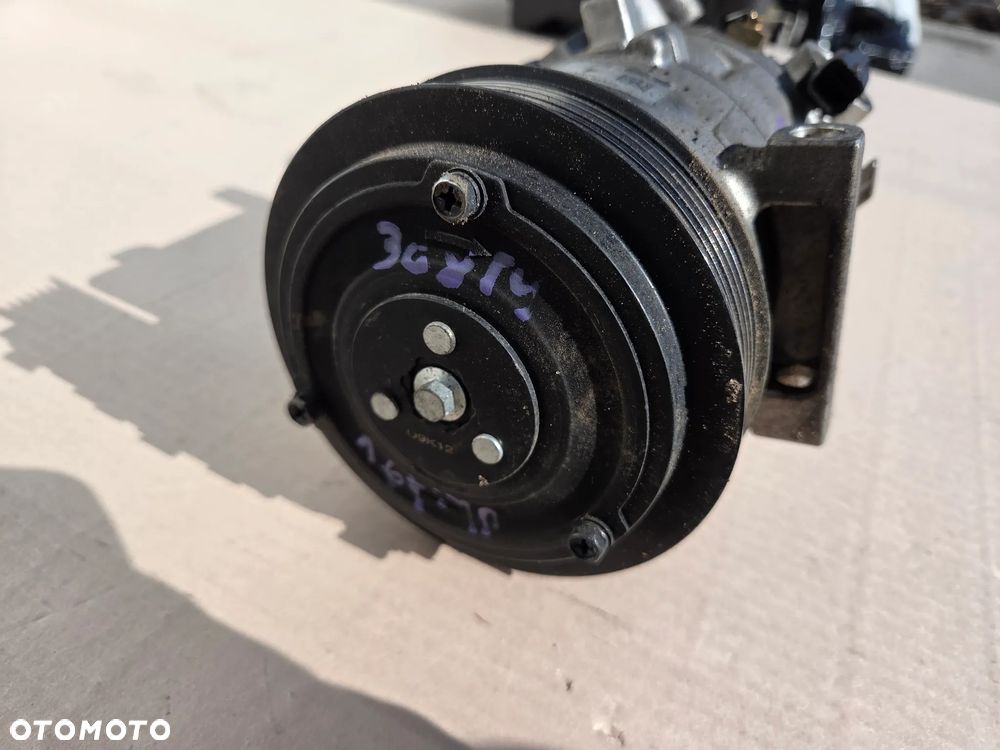 Sprężarka klimatyzacji kompresor Peugeot 308 T9 1.6 THP - 3