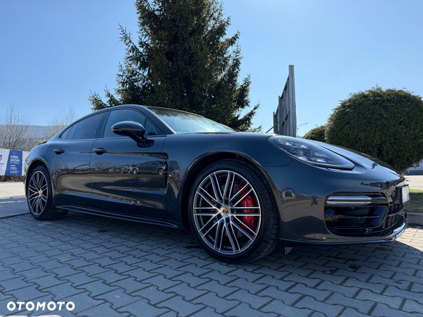 Porsche Panamera 4 E-Hybrid