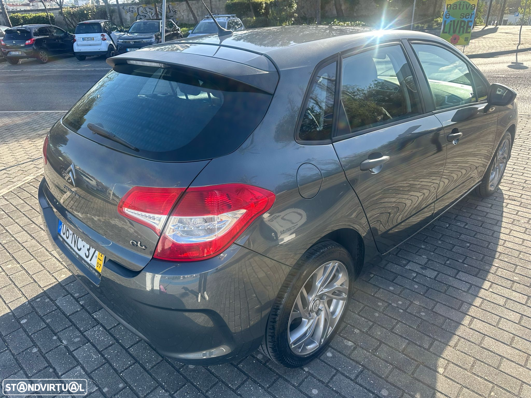 Citroën C4 1.6 HDi Attraction - 10