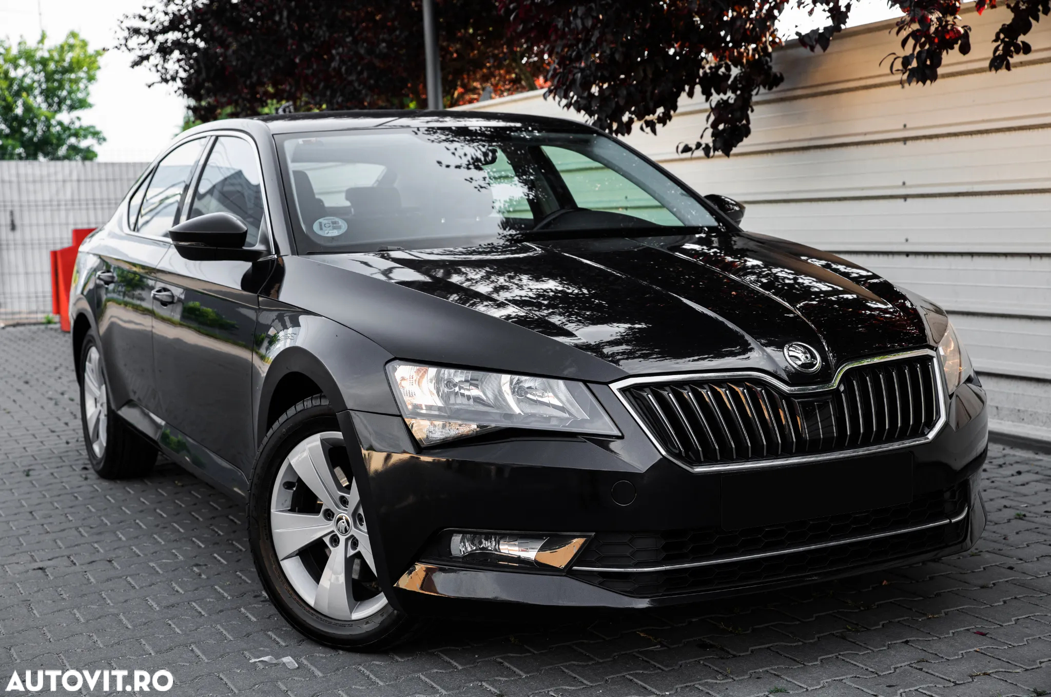 Skoda Superb 2.0 TDI Active - 3