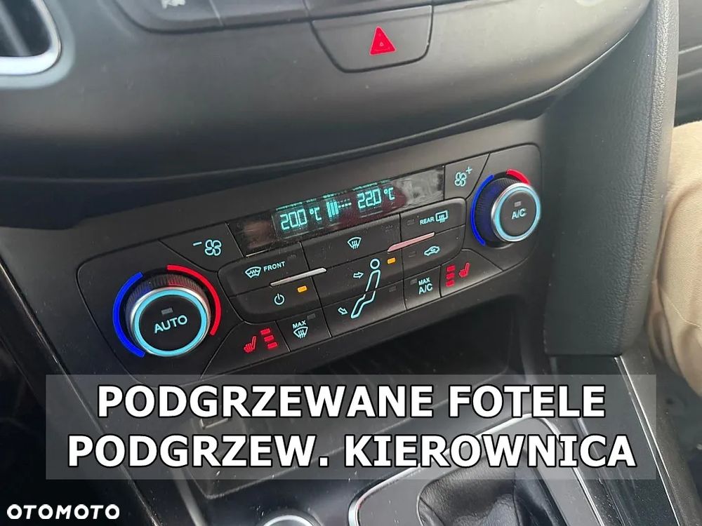 Ford Focus 1.5 EcoBlue Start-Stopp-System ST-LINE DESIGN - 20