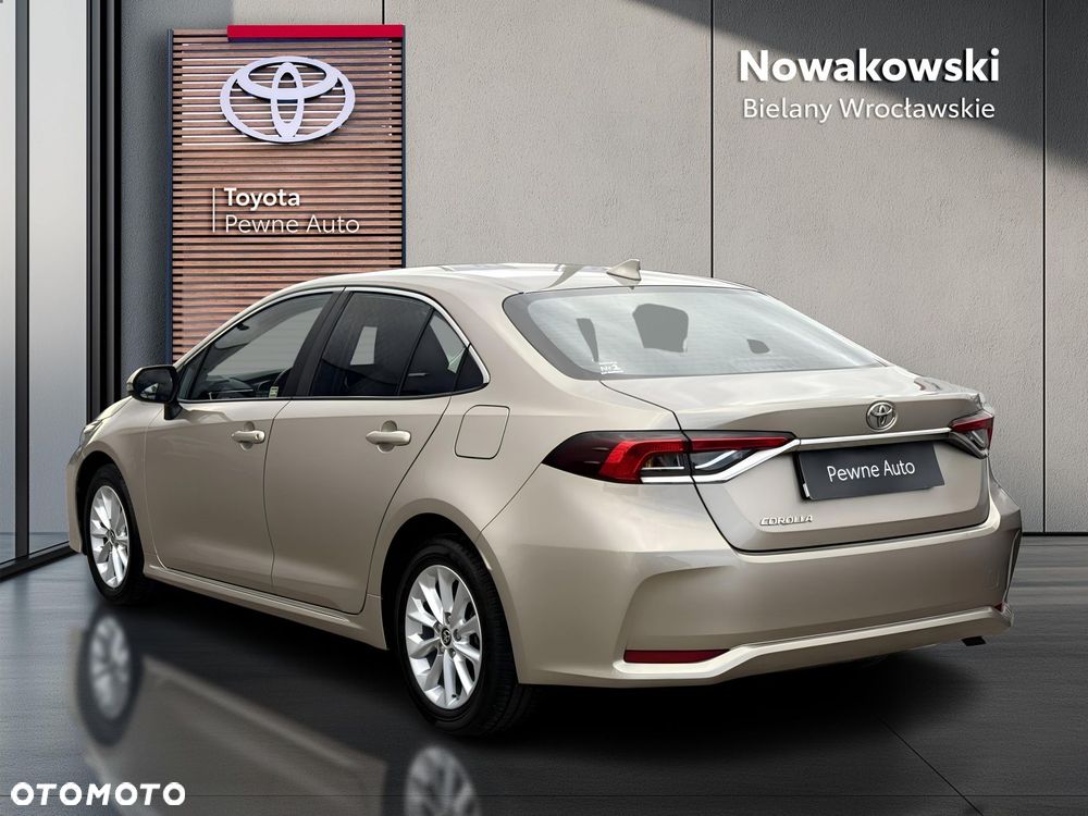 Toyota Corolla - 3