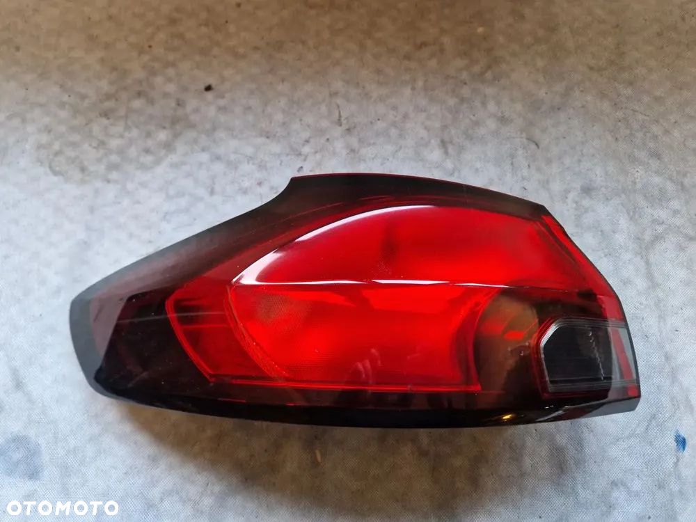 Opel Zafira C lampa Lewa Tył