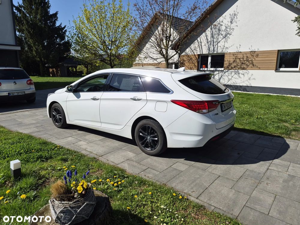 Hyundai i40 Kombi 1.7 CRDi Premium - 24