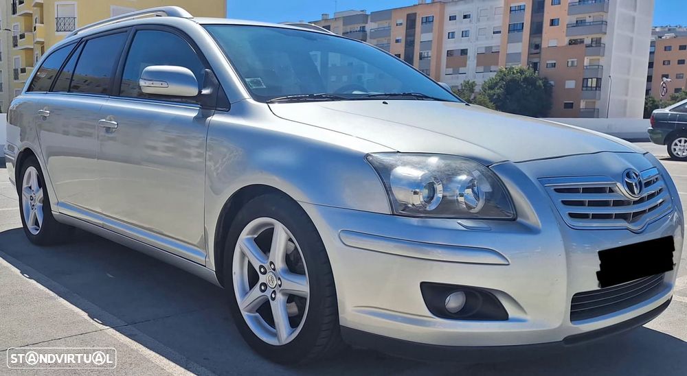 Toyota Avensis SW 2.2 D-4D Sol - 2