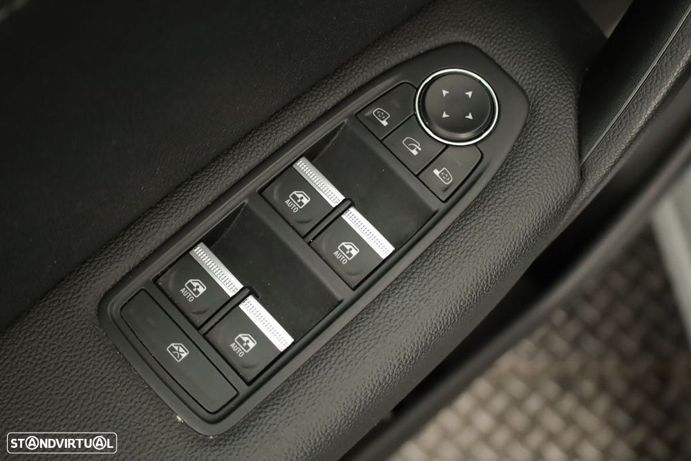 Renault Captur 1.0 TCe Techno - 21