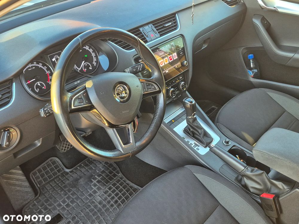 Skoda Octavia 1.6 TDI Ambition DSG - 8