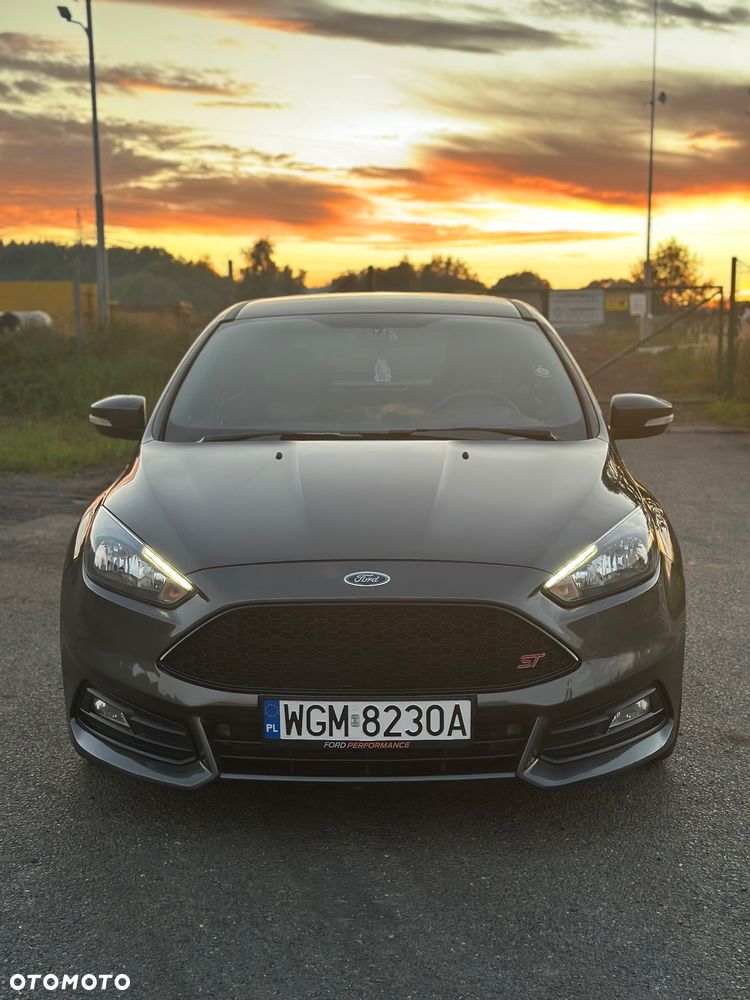 Ford Focus 2.0 EcoBoost ST-2 - 5