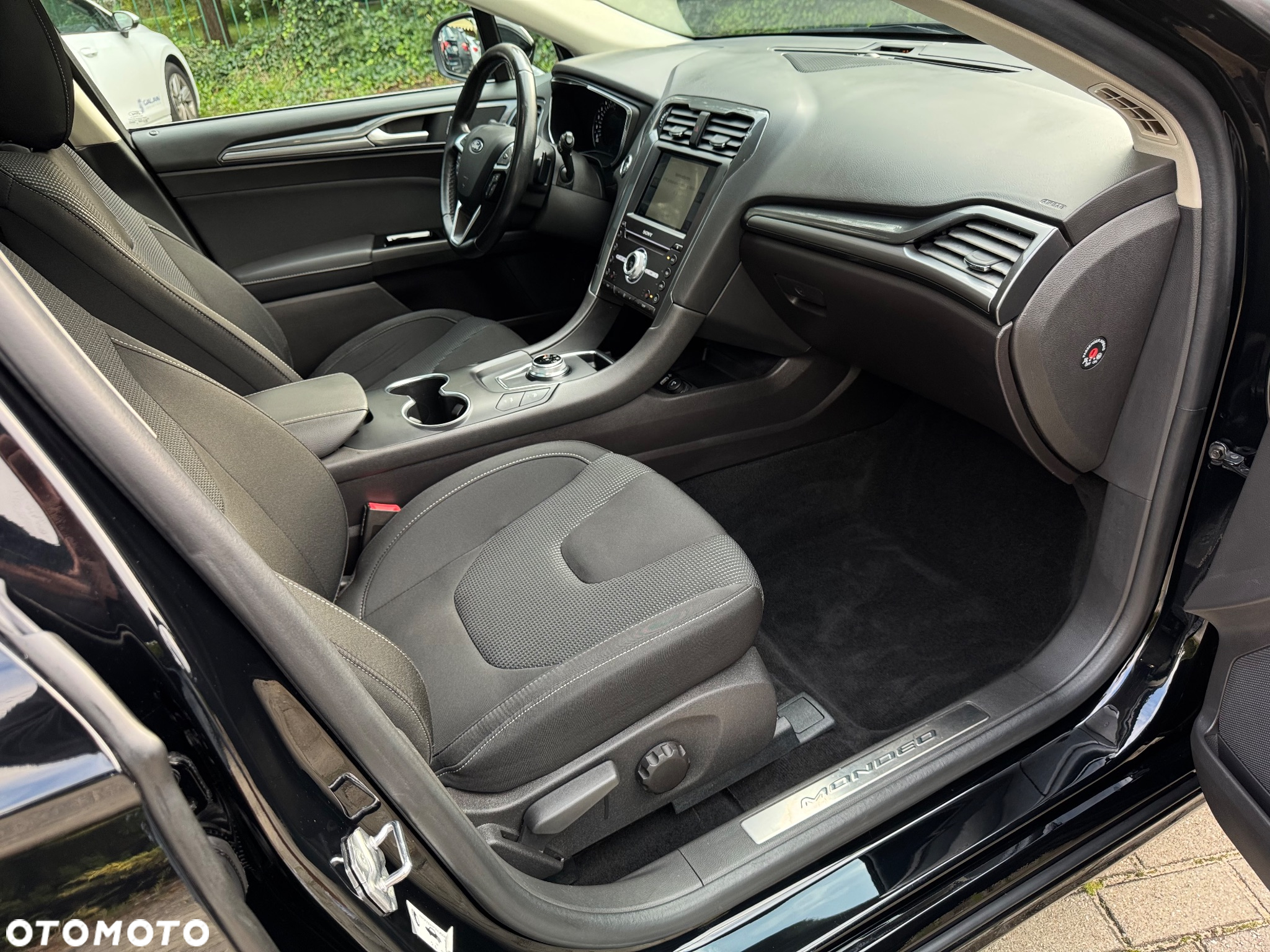 Ford Mondeo 2.0 EcoBlue Titanium - 23