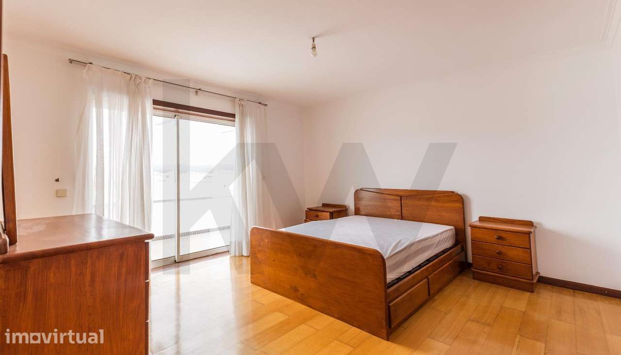 Apartamento T3 Duplex com Terraço e Vista Rio - Caminha - Grande imagem: 2/25