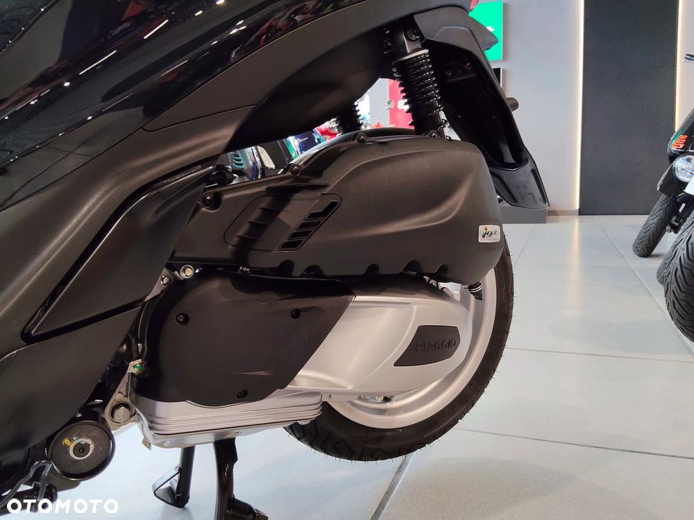 Piaggio Medley - 12