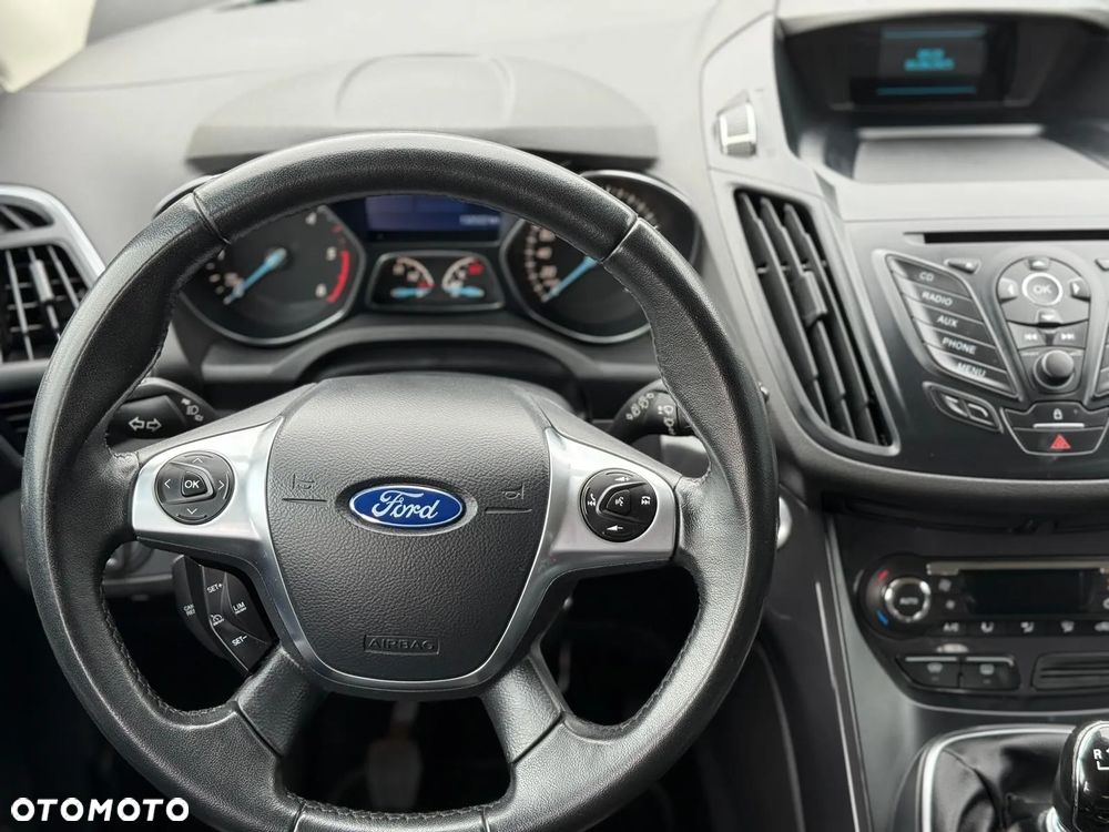 Ford Kuga 2.0 TDCi 2x4 SYNC - 30