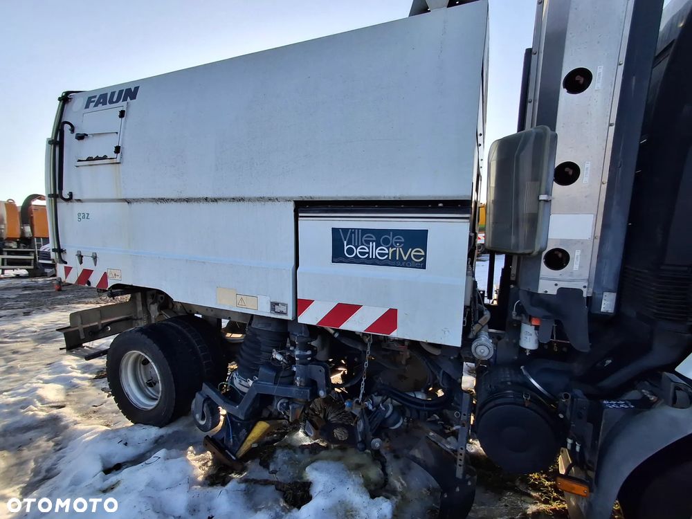 Zamiatarka FAUN Viajet 5R Schmidt Zabudowa Zbiornik Klapa Rozdzielacz Hydrauliczny Odkurzacz Szczotki Silnik Hydrualiczny Hydromotor Części Do Zamiatarki - 1