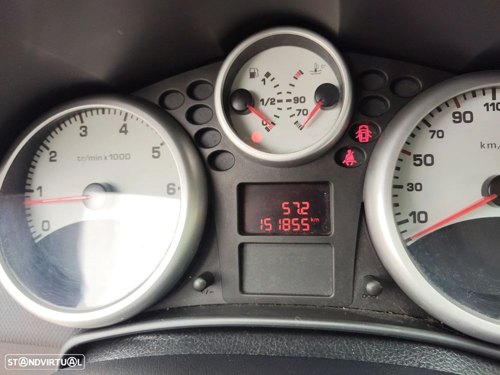 Peugeot 207 - 12