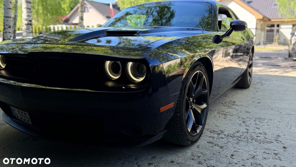 Dodge Challenger - 15