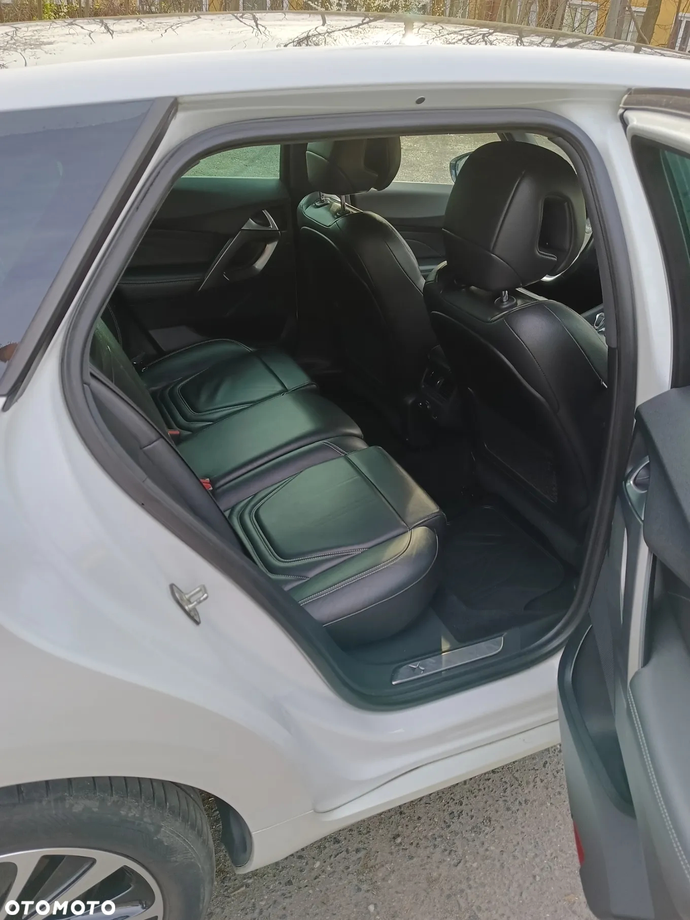 Citroën DS5 2.0 HDi Hybrid4 SportChic MCP - 10