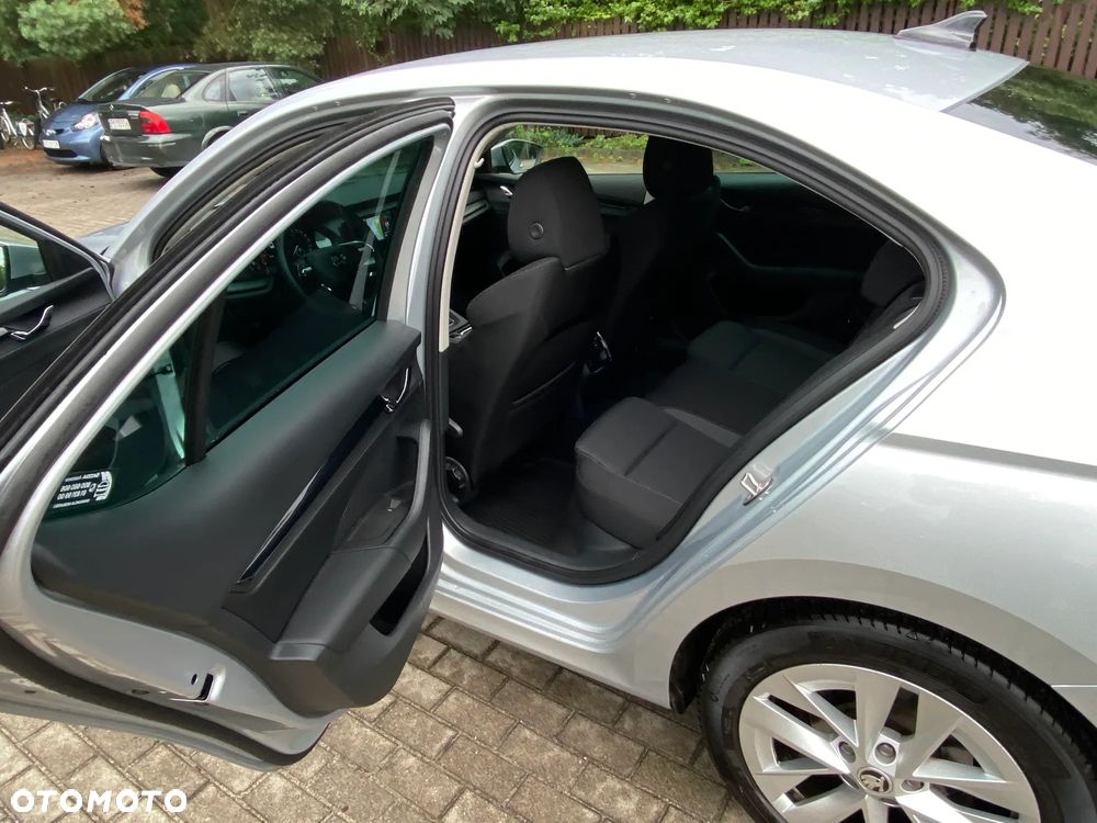 Skoda Octavia 1.5 TSI ACT Ambition - 7