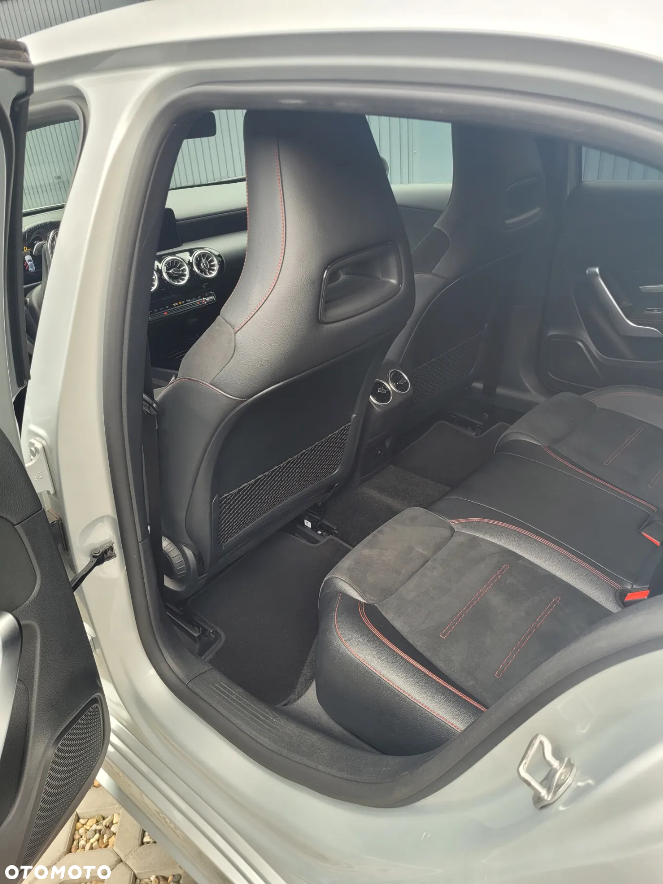 Mercedes-Benz Klasa A 200 AMG Line 7G-DCT - 28