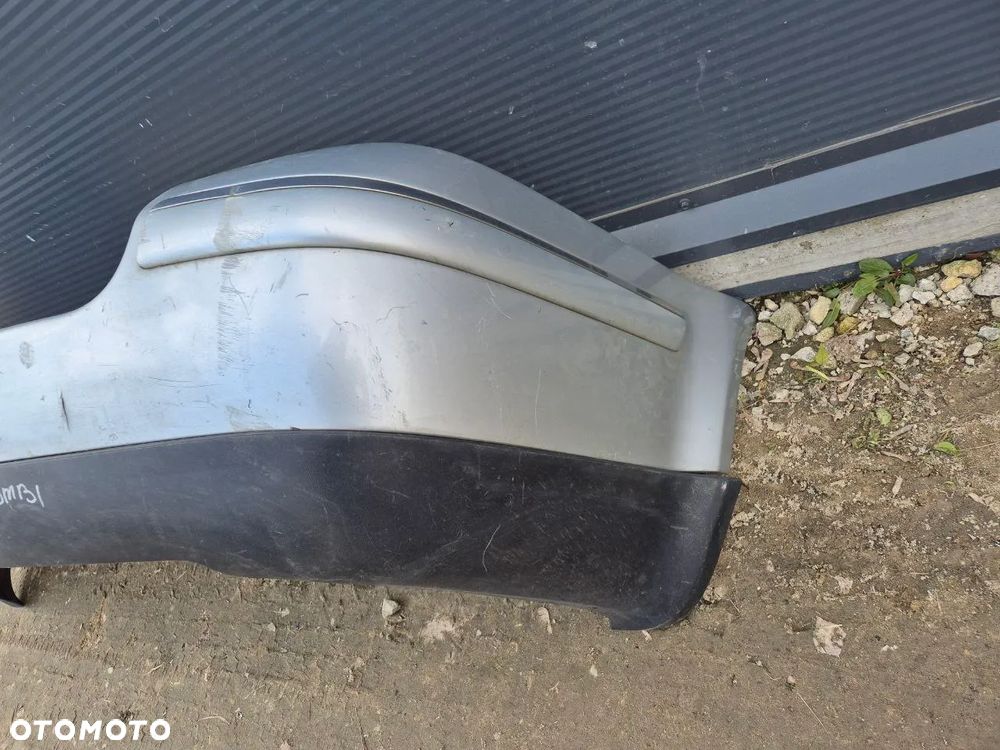 ORYGINALNY ZDERZAK  TYLNI ZDERZAK  PASSAT B5 - 32