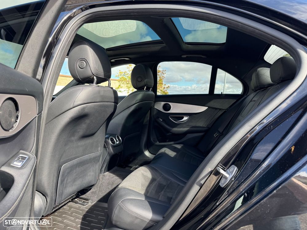 Mercedes-Benz C 300 de AMG Line - 9
