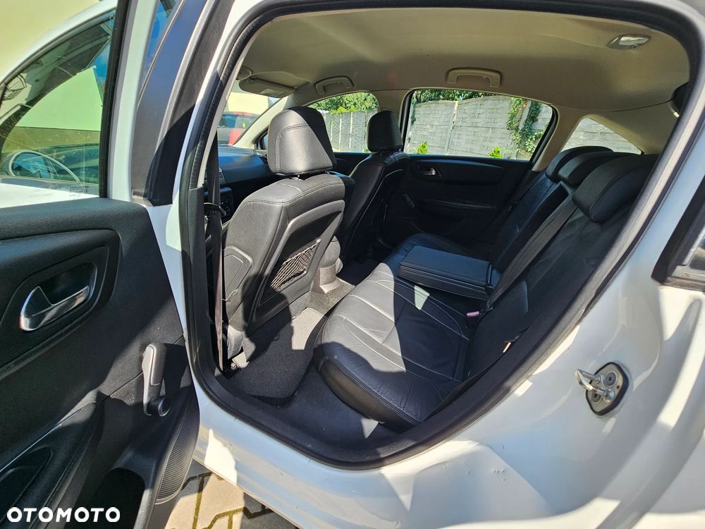 Citroën C4 1.6 HDi Advance - 10