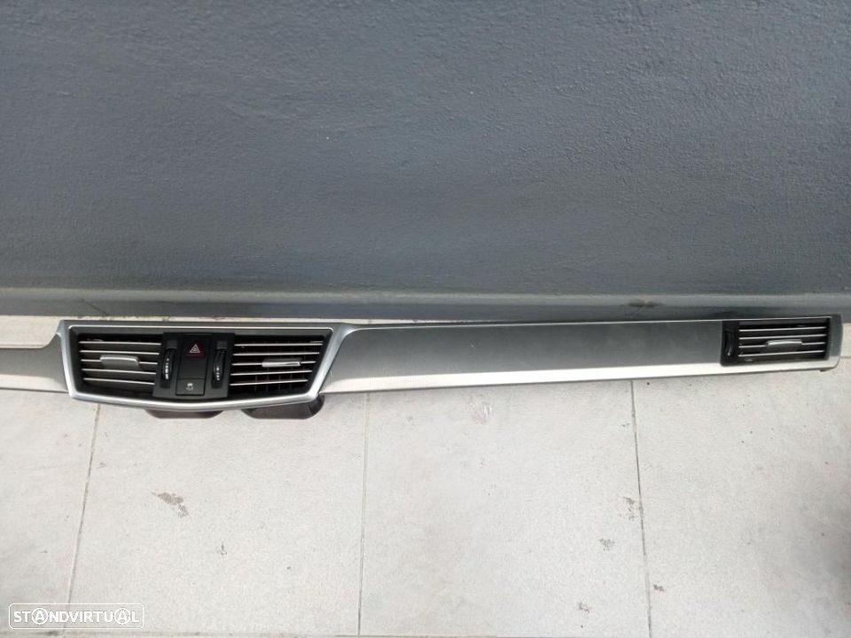 Grelha sofagem central Mercedes W212