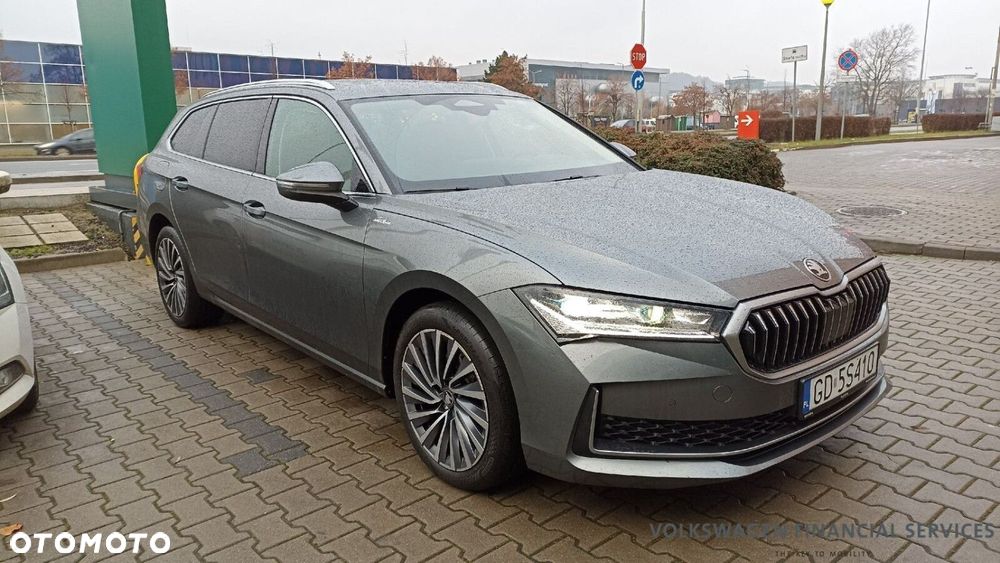 Skoda Superb 1.5 TSI L&K DSG - 2