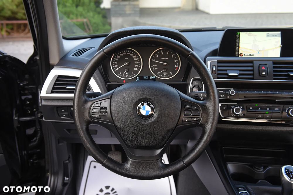 BMW Seria 1 116i - 39