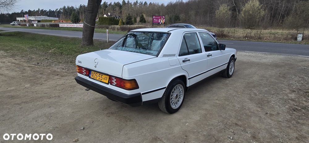 Mercedes-Benz 280 - 6