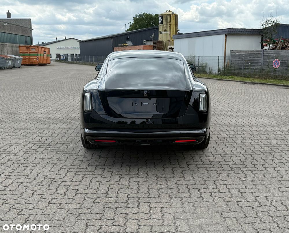 Rolls-Royce Spectre - 9