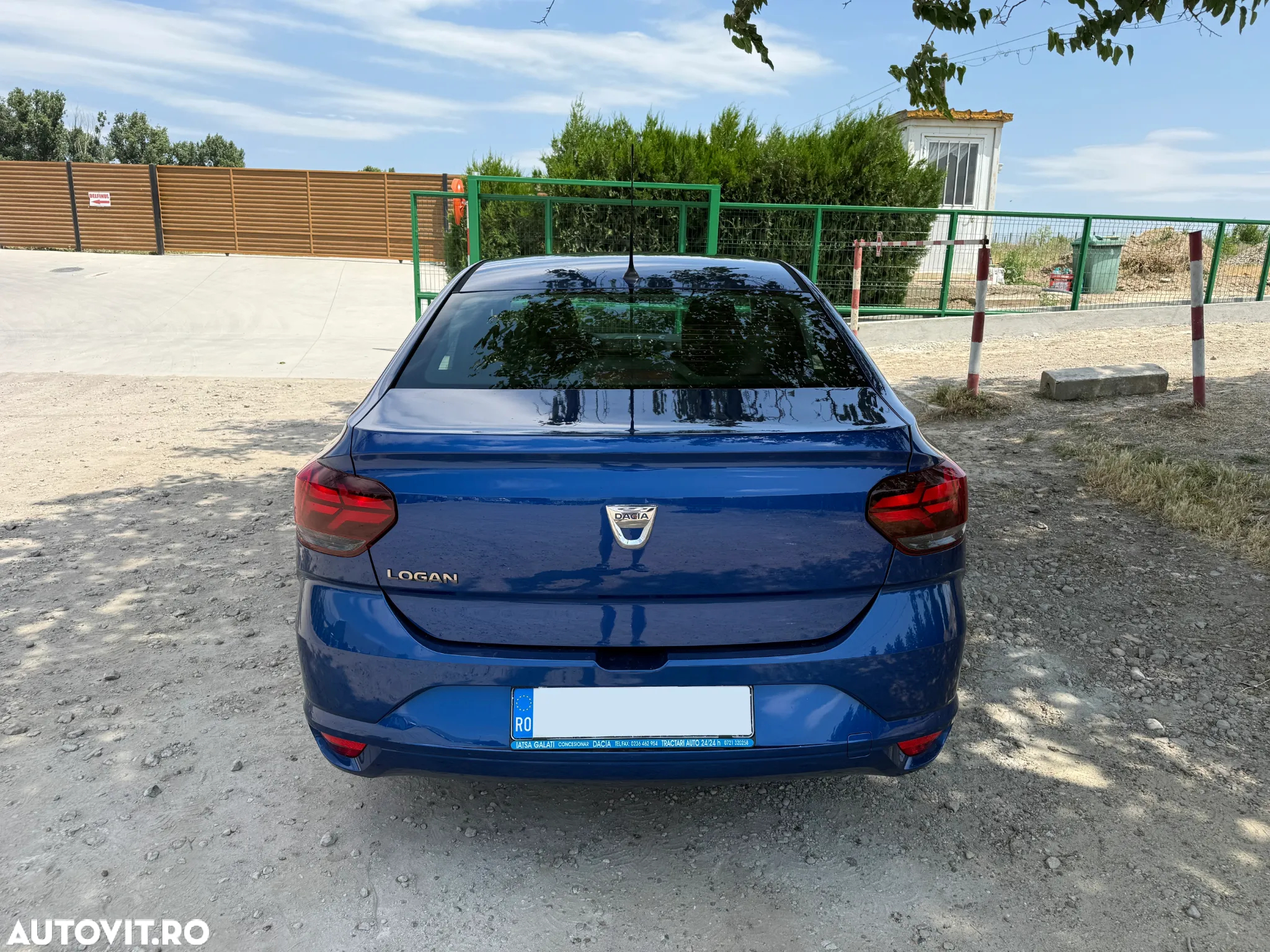 Dacia Logan TCe 90 Essential - 5