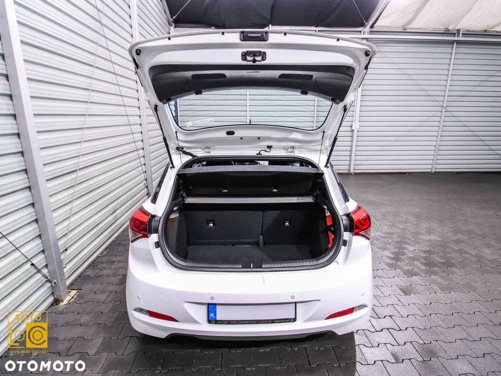 Hyundai i20 1.2 Comfort - 13