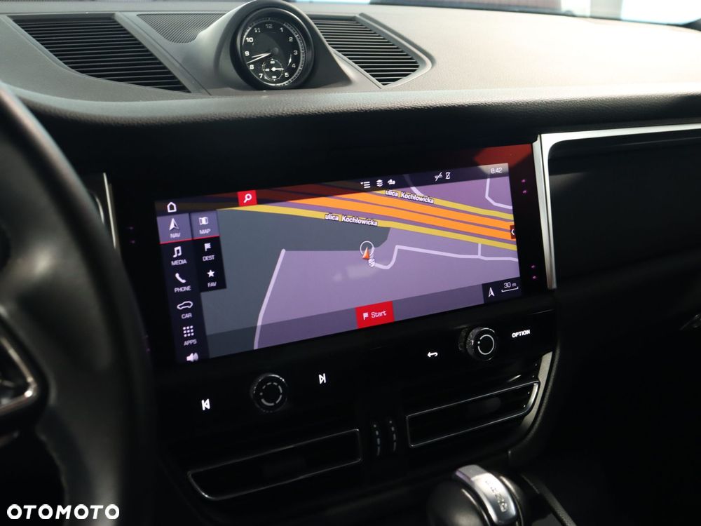 Porsche Macan Standard - 29